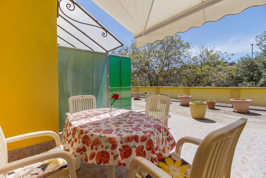 Apartment Oleander Mali Lošinj Buitenkant foto